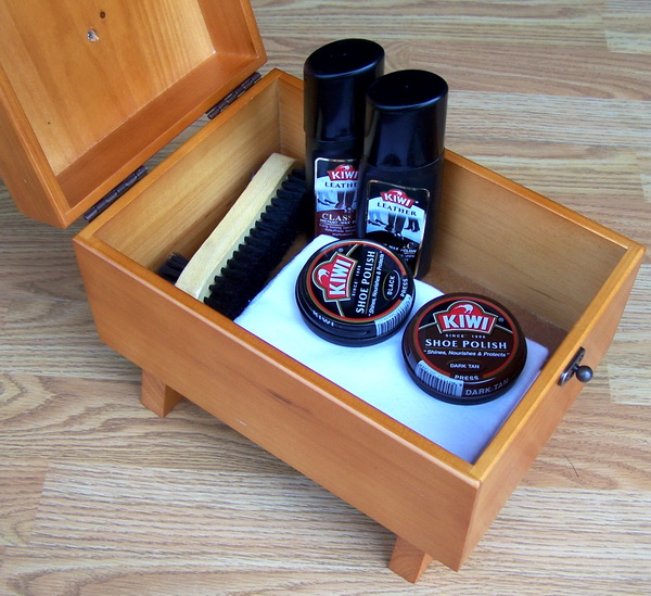 kiwi deluxe shoe shine kit